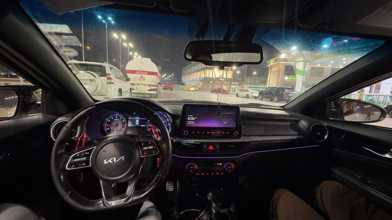 سلام عليكم فورتي جيتي 2023 محرك ١٦٠٠ تيربو كير دبل كلج حادثهه بيبان ثنين سونر وصور حادث مرفوقات بل منشور رقم اربيل باسمي مواصفات::
*كشنات جلد مختوم جيتي ومطرز بل احمر 
*بصمه +ترحيب اضاء عند القتراب 
*تشغيل عن بعد 
*جام ينزل بريمون 
*تبريد خلفي 
*تبريد منفصل عن سايق ولراكب 
*بكلايت ولايتات ايل ايدي 
*سستم صوت +دمام
*نشره داخليه بل بيبان ودشبول مختوم عليهه جيتي تدغير من شاشه ١٣ لون 
*شاشه جبيره دتدعم كار بلي واندريد اوتو 
*نقطه عميه بل مرايه 
*رادار مانعم تصام خلفي توقف ذاتي 
*رادار تحديد مسار وتحذير عن خروج عن مسار +توقف
 ذاتي امامي 
*ويلكب حجم ١٨ 
*مرايه تعتيم 
*سايد بريك بصمه 
*اوتو هولد يلزم بريك بل زدحام 
*دبل كزوز صوت رياضي بلادي
*شفتات ستيرن 
سياره فول عده لفتحه مكانهه بغداد الامين ثانيه ***********  سعر ١٤٧ قفل قفل  وماكو هيج سعر بسوك بهيج حادث  بس متوازي عل بيعتهه
