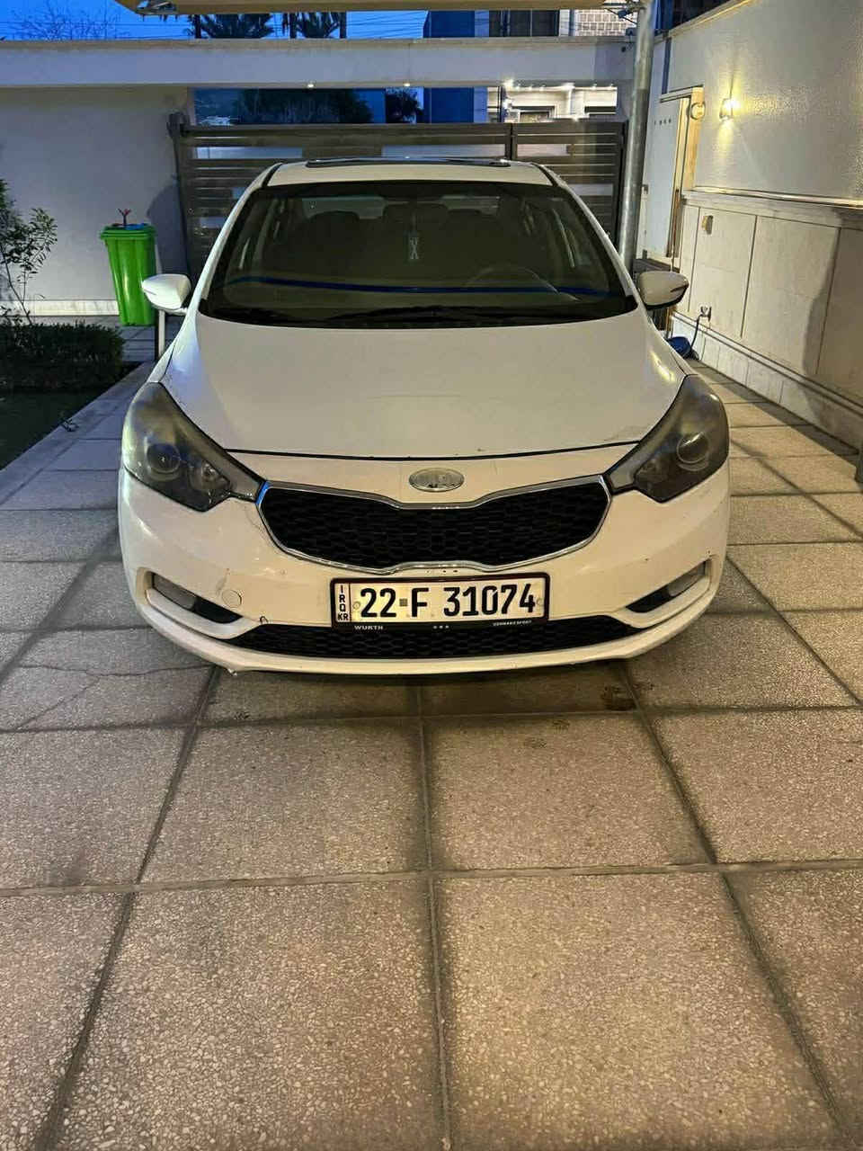 سيراتو ١٤ خليجي مكفوله من الصبغ قطعتين بارد فقط ممشى السياره ١٣٥ km
مكينه كير شركه 

حداديه جديده لايت زنون عدسه

السياره فتحه وتحكم وقطعتين تبريد وشاشه السعر 120وبيهه مجال جدا قليل السياره باسمي هزه جديده رقمي ***********
