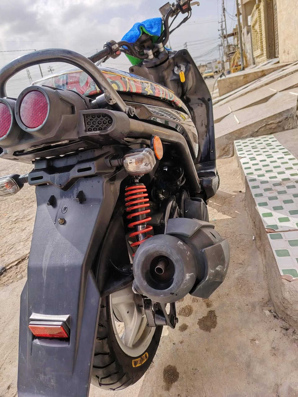 السلام عليكم دراجه سكنس جبلي للبيع دراجه كفاله عامه دراجه خير من الله صارله شهرين طالعه من الوكيل السعر خاص مكاني ميسان حي الشرطه للاستفسار الاتصال‏
‪0778 384 2191‬‏
