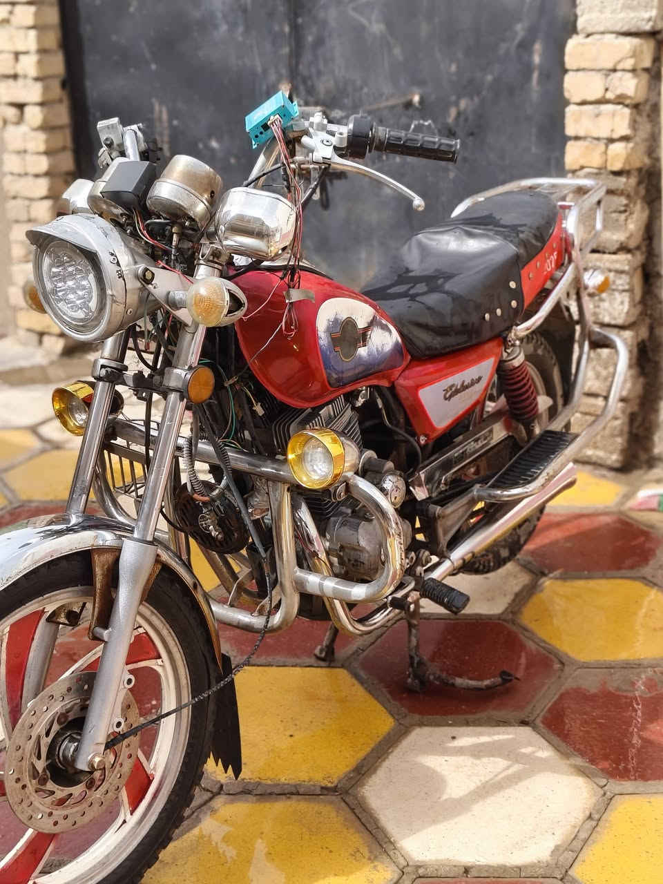 سلام عليكم  دراجه تايموته للبيع  
مديل 16 اوراق اصولي كهربائيات ضفيره اشاير كله جديد
سعر 500 وبيه مجال حگ جيه  دراجه ناعمه وخير من الله
للاستفسار اكثر اتصل على هاذا الرقم *********** 
متواجد ماسنجر
