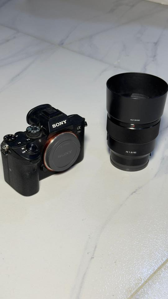 السلام عليكم ورحمة الله وبركاته …
البيع كاميرا سوني مارك 3 شتر31k  وياهاعدسة 85 

العنون بغداد

سعر خاص مستعجل ع بيعه

‭٠٧٨٨ ٥١٥ ٥٣٣٧‬ وتساب
