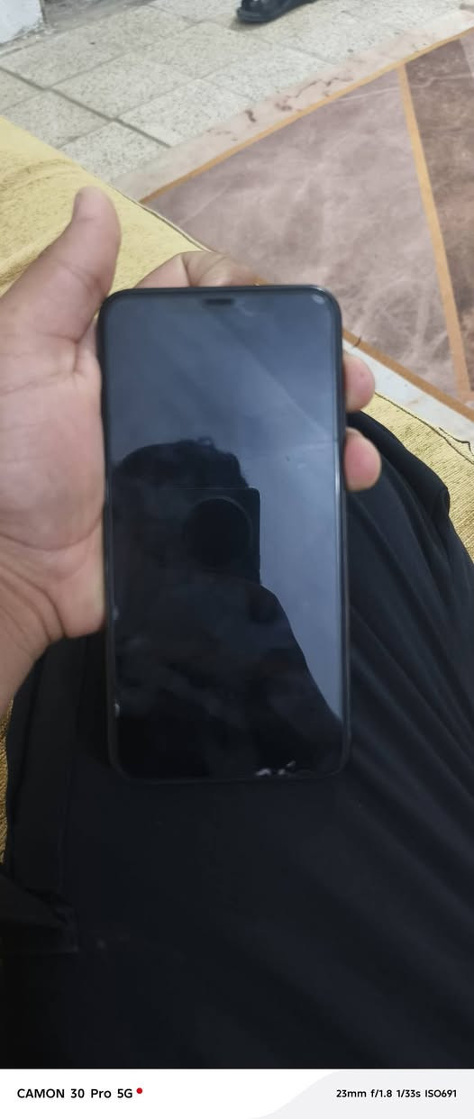 سلام عليكم ايفون 11برو ماكس 
ذاكره 64
بطاريه 74
ونضيف ما مفتوح ولا ملعوب بي 
للبيع 
مكاني بغداد البلديات
الاستفار ***********
