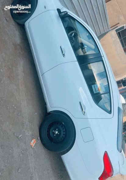 صني 24 هندي (بليته زركة )ماشية21 رقم بغداد نظيفة كلش
 مكفولة من الصبغ بدون قطرة صبغ بيها بارد بسيط بخشم الجاملغ الأمامي كد شبر
ارضية مخلفة جلد
العنوان بغداد :الدورة
***********
