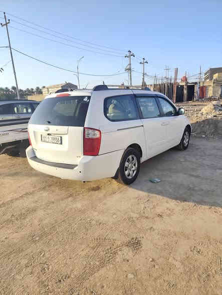 كيا سيدونا 2008
رقم بغداد انكليزي بإسمي
محرك 3800
سونار موجود داخل المنشور 
تبريد ثلج 
السعر 125
عنواني واسط قضاء الحي
***********
