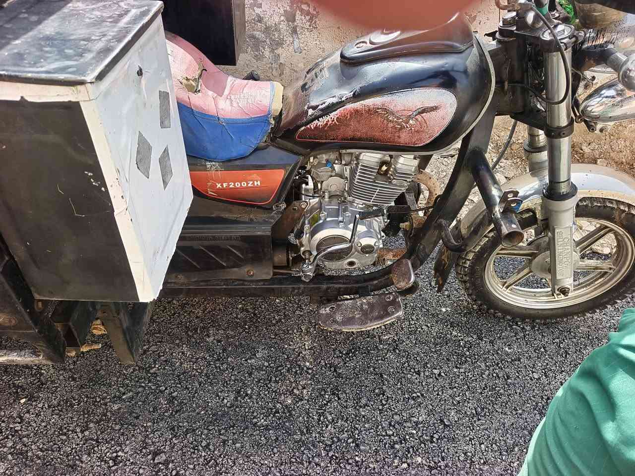 السلام عليكم ستوته للبيع موديل 19 اوراق اصليه البكاء النهروان السعر 1,500 وبيها مجال محركه 25 مقفوله كفاله عامه***********
