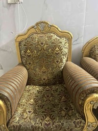 تخم للبيع سعره ٣٥٠ مكاني بغداد 07737375770