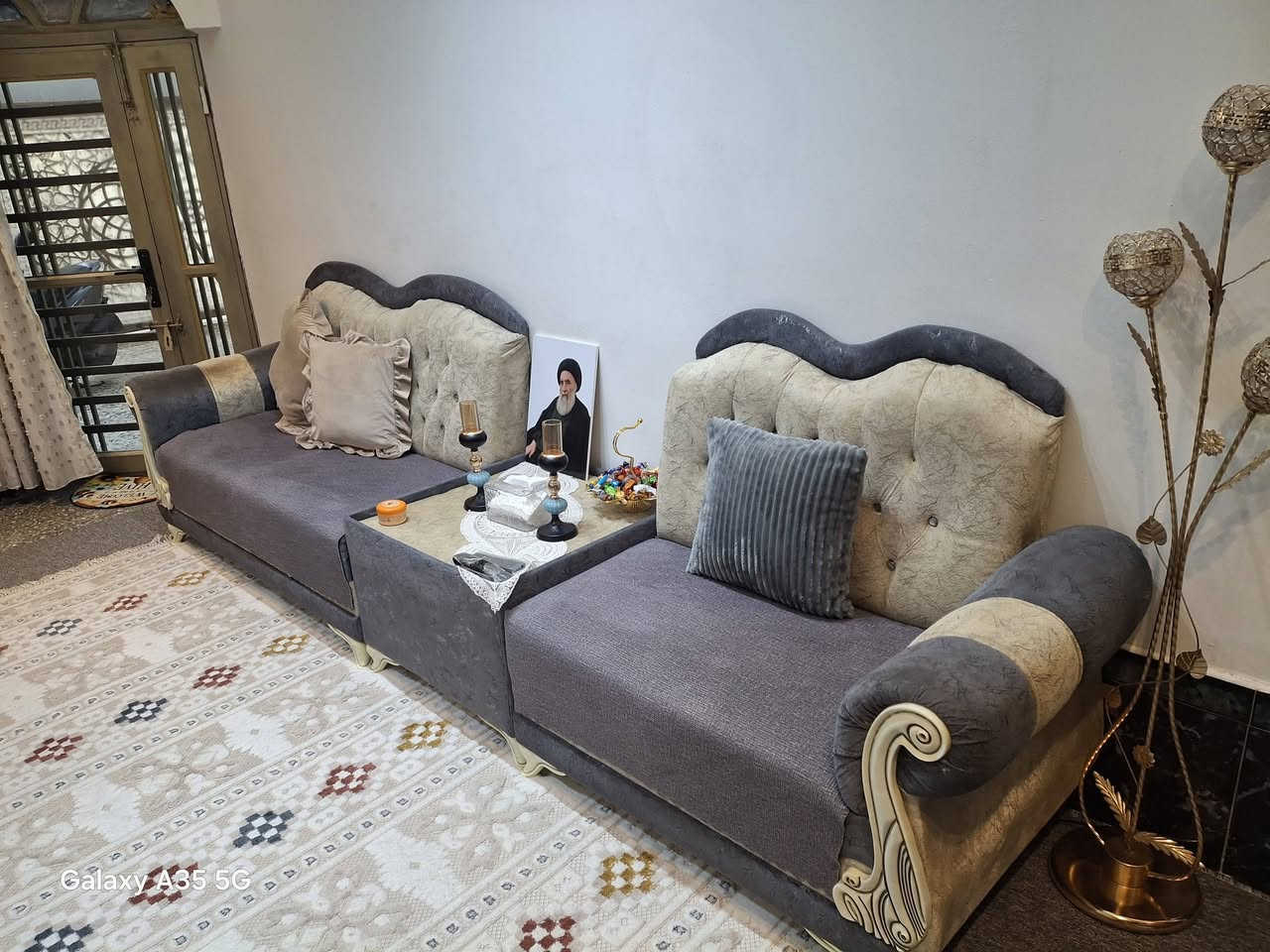 ديوان نظيف مستعمل للبيع
مكاني الحريه السعر ٤٥٠
للاستفسار ***********
