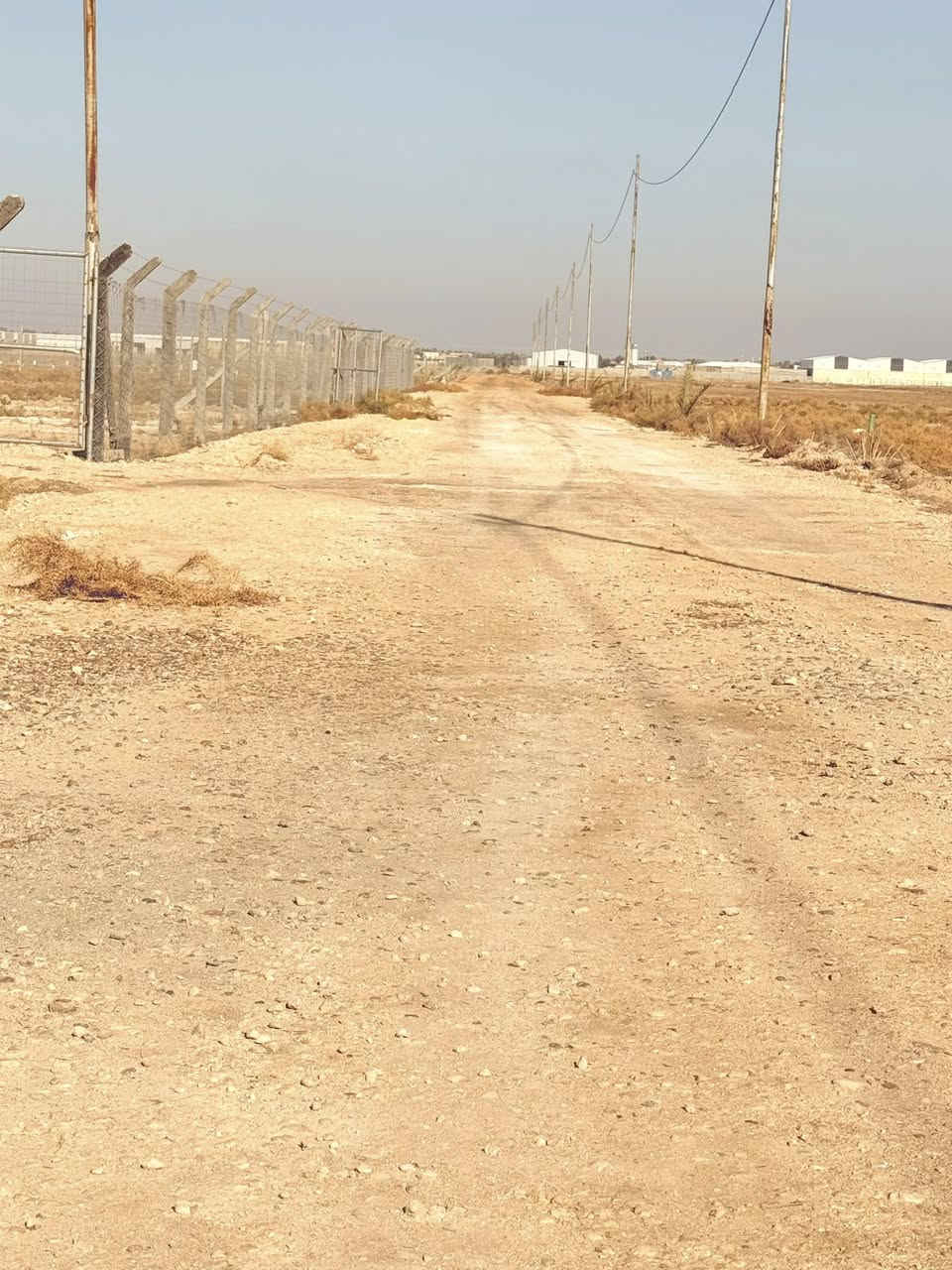 ارض طابو زراعي المساحه 2 دونم
🏢طابـو زراعـــي ســند 25 تحــويل مباشر 

💡تتــوفر فيها كـــافه الخـــدمات

🚰اســـاله كهرباء مـاء سقي

 🏢محدده ومفروزه 

🏞️العنــوان بابل ورديه خــارج قرب سيطره البوطيف 

📲.     الاتصال ***********
