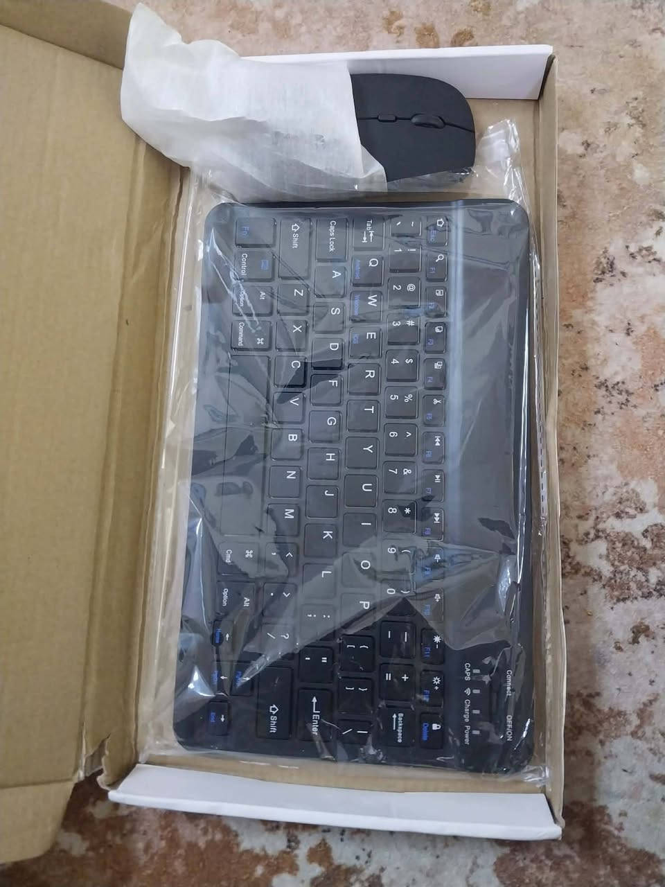 السلام عليكم شلعه للبيع تتكون من 
صندوق كمبيوتر ميني بيسي جديد بالكارتون كامل
مراوح كمبيوتر عدد 2 اضاءه ار جي بي
كيبورد وماوس وايفاي وبلوتوث هاتف وكمبيوتر 
داتا شو (تعرض صوره بيضاء)
جهاز ضغط دم فحم
درون كامله مع حقيبه وكارتون تحتاج فقط تعديل للريش تطير اعوج (بطاريات عدد 2)
راك وهارد wd blue ١٦٠
هارد خارجي 8 تيرا  شغال وكامل
بوكس كامل لزكات هاتف ايفون شاشه ولزكات حمايه للكامرا مجموعه كامله مع القوالب
كامرا اطفال مع الشاشه والمحوله (نقل صوت وصوره ومايك وتحسس حركه اطفال ومميزات اخرى (بطاريه ليثيوم) )


**إذا كنت صاحب هذا الإعلان وتريد حذفه لأي سبب، رجاءا أرسل رسالة إلى الدعم الفني**