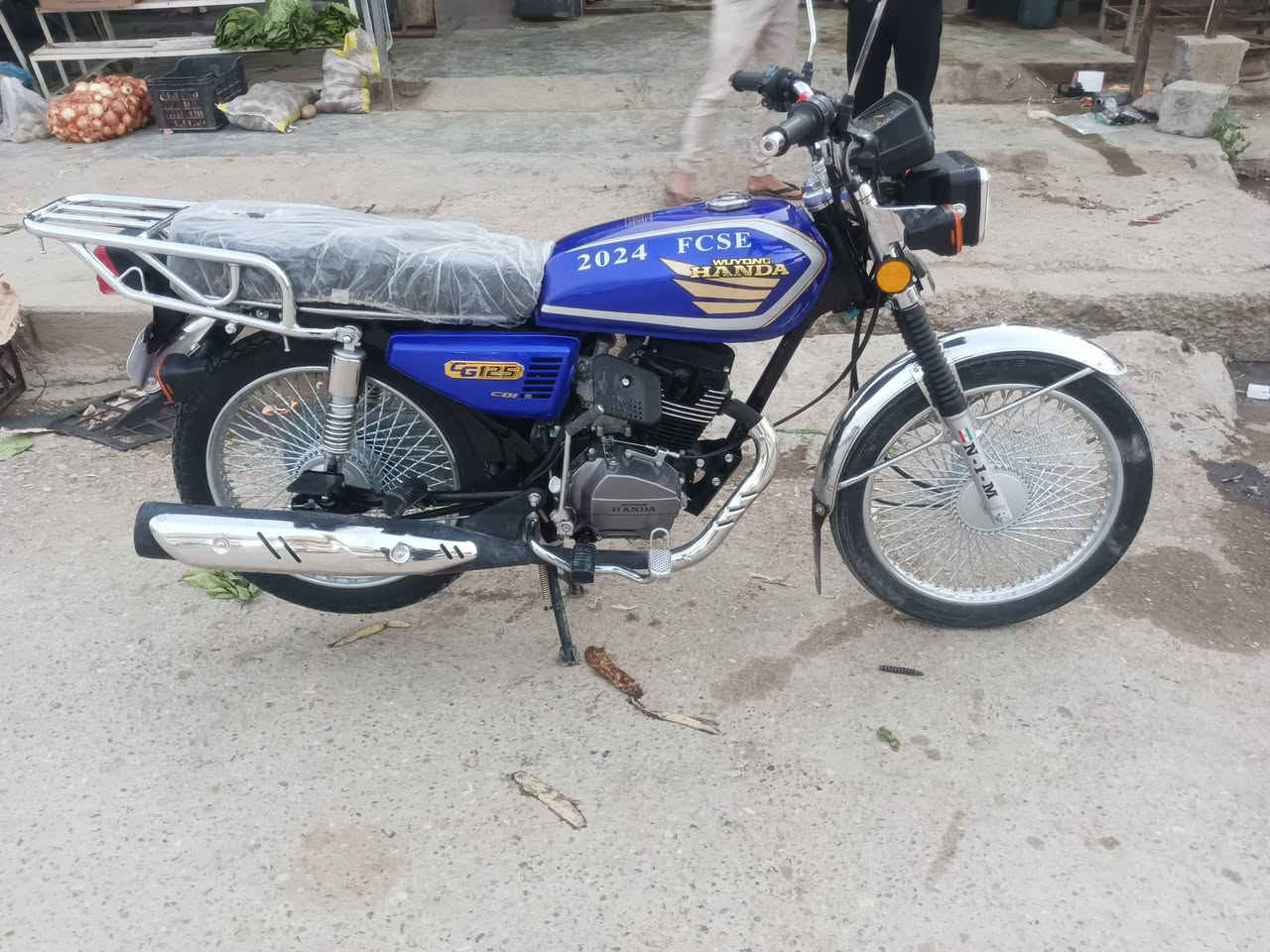 مطور بكستاني المرغوب محرك 125 سلف هاي المطور اقل سلف يشتغل ويله سيم هواي بعد اخو صفر مامشي شي قليل  بعتبار تخذ صفر 720 الف  مكاني جباره ***********
