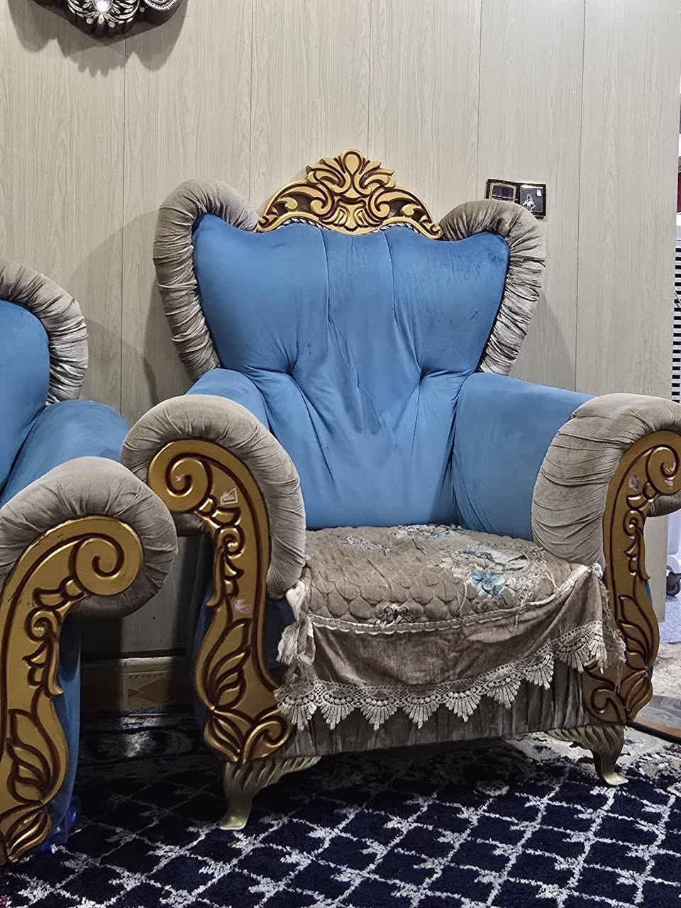 سلام عليكم تخم للبيع عشر مقاعد، السعر (250) 
رقم الهاتف :‎***********
