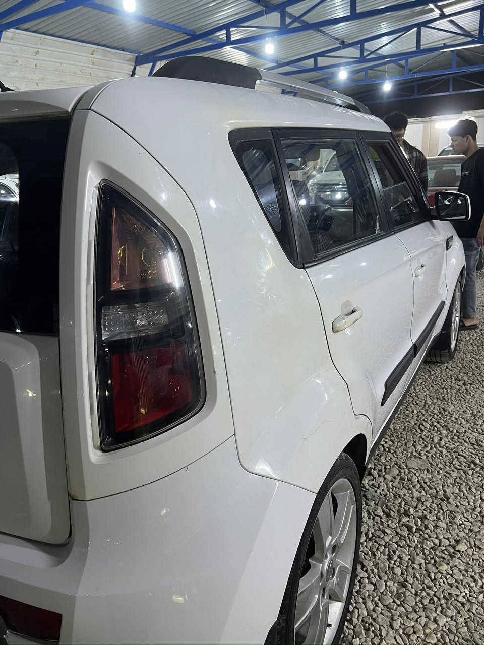 كيا سول خليجي (2011)🤍🔥
🚘 رقم أربيل دولي باسمي

📅 سنوية وهزة جديدة

✨ سيارة نظيفة

🎨 صبغ بارد بالباب الخلفي جهة السائق

⚠️ جراد خفيف

🪛 شخط بالدعامية الخلفية

🔥 تدفئة شغالة

❄️ التبريد لا يعمل

🎛️ تحكمات ستيرن

📊 ماشية 180 ألف

⚙️ كير ومكينة وحدادية مكفولات

السعر 110$

مكان تواجد السيارة: الديوانية

رقمي *********** متواجد واتساب
