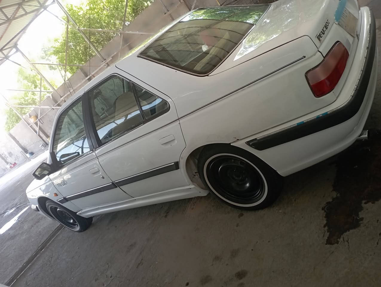 سلام عليكم بارص موديل 12 سياره حلوه مكان نجف بيه قطعه وحده جملغ كدام سعره 43 وبيه مجال ***********
