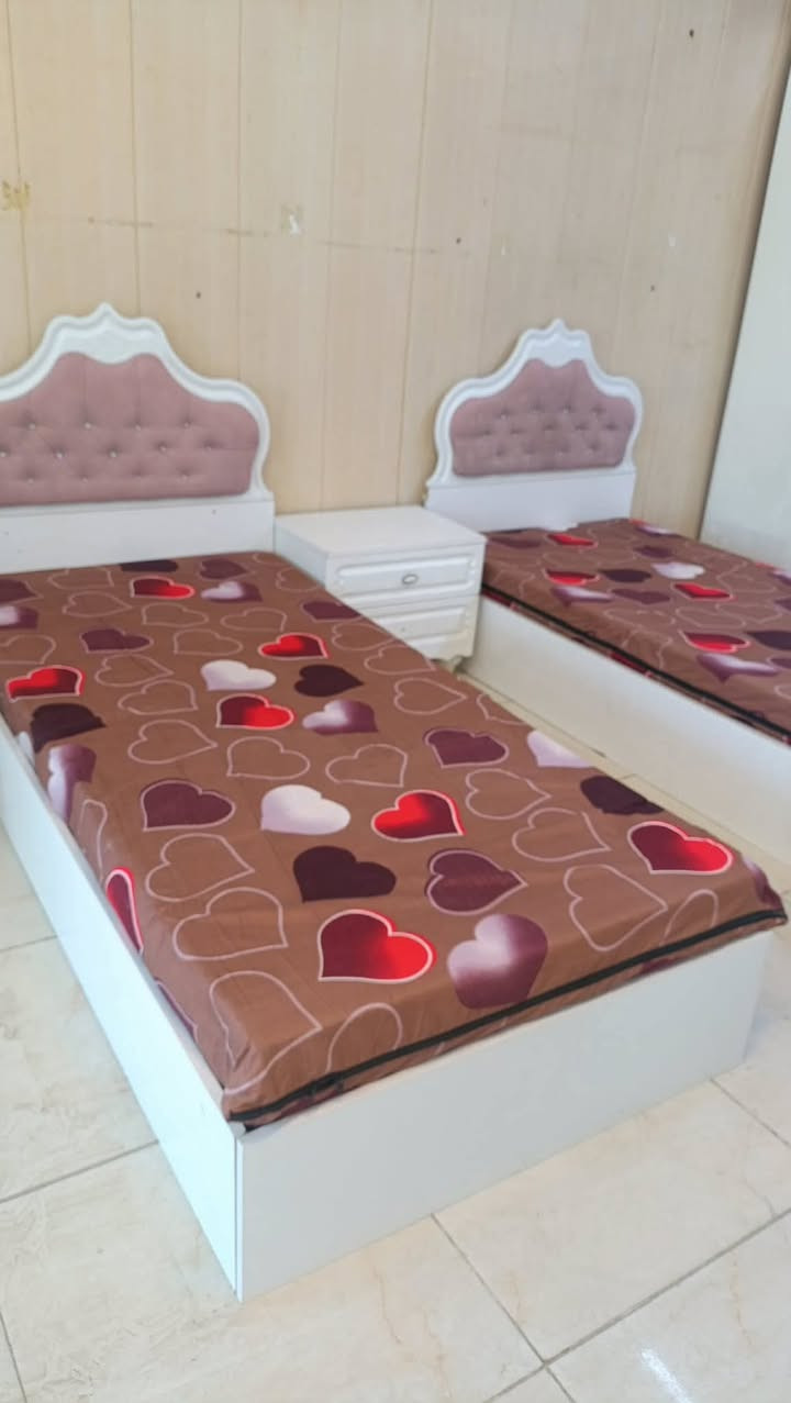 كانتري شبابيه مع دواشك 2 
فول نضافه💯
 سعرها//750
التوصيل والشد داخل بغداد مجانًا ✅✅


**إذا كنت صاحب هذا الإعلان وتريد حذفه لأي سبب، رجاءا أرسل رسالة إلى الدعم الفني**