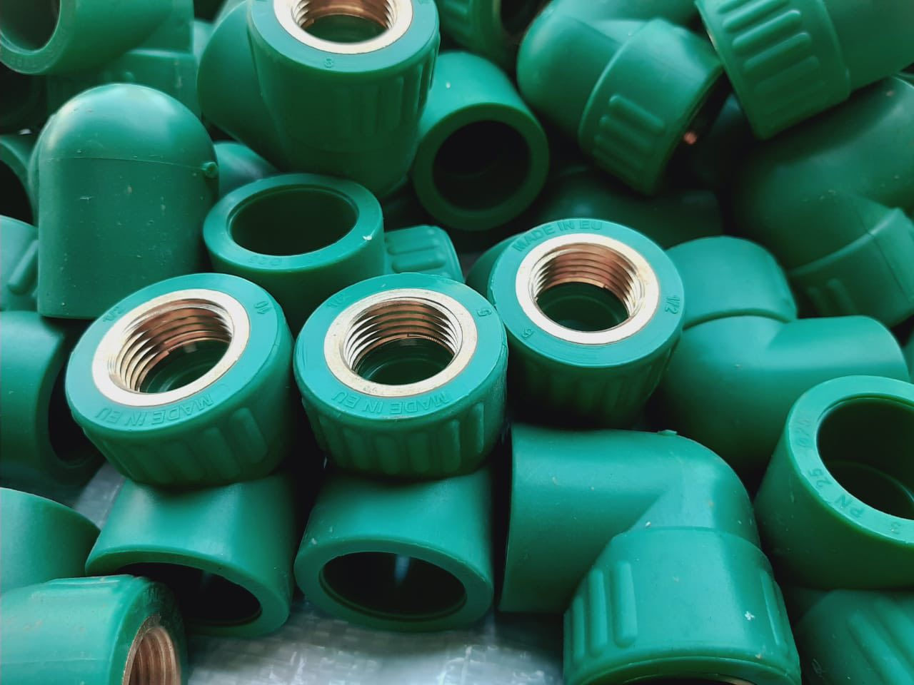 أنابيب وملحقات 

الماس بلاس التركي / 

صنع وفق المواصفات العالمية 🇩🇪🇪🇺🇪🇺

3. *الضمان*: يأتي مع ضمان حقيقي. 50سنه

4. *يتحمل على درجه الحراره 320 ) 25 بار 

الموزع الرئيسي في العراق 🇮🇶 
شركة شروق الامان لتجارة الانابيب 
للمزيد من المعلومات يرجى التفضل بزيارة موقعنا  موقع الشركة
الفرع الرئيسي:- 
واسط الصويره 
او مراسلتنا على الواتساب على الاقارم
***********
***********
@إشارة
مجموعة واتساب 
https://chat.whatsapp.com/GWR9JEpiKm0Er1yl95uE6C?mode=ems_copy_t

https://t.me/Hussein1c
