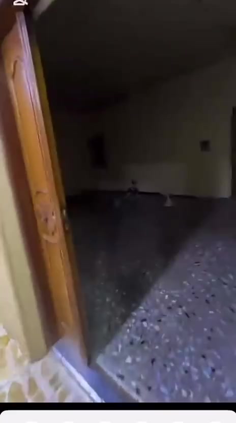 🏠 بيت للإيجار 🔑– بغداد
خلف مستشفى الاندلس 📌
  | محلة 101 / زقاق 79
🚪5 غرف + مطبخ 2 ➕ هول + حمّام2 + 3 مناور + طرمه صغيره 🏕️سطح كبير 
📐 المساحة181 م² 📐واجهه 11ونص 
عائله 👩‍❤️‍👨او ⤵️
مناسب لشركة / مكتب / مطبعة/ مخازن شركه ✨
💰 الإيجار: مليون وربع قفله 🔒رجاءاً السعر ثابت   استفسار اكثر  على الارقام التأليه 
***********مصطفى الحمداني
