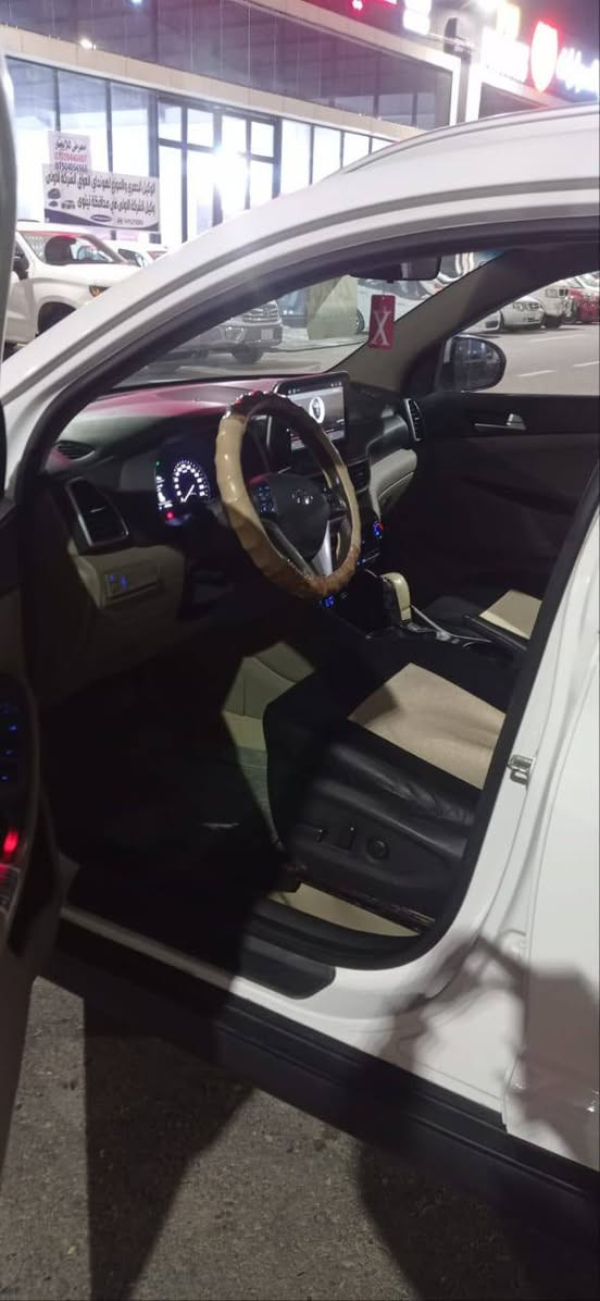 السياره
سلام عليكم هونداي تكسن موديل ٢٠٢٠ ماشيه ٩١ السياره كوري مكينه مامفتوحه السياره جيكي هندبريك بل اليد كشن كهرب السياره فول ماعد بانوراما  السياره بل موصل رقم أربيل دولي سعر ١٩٠ بيهه مجال قليل مايعجبو سعر لا علق رقم تلفون كورك *********** اسيا ***********
