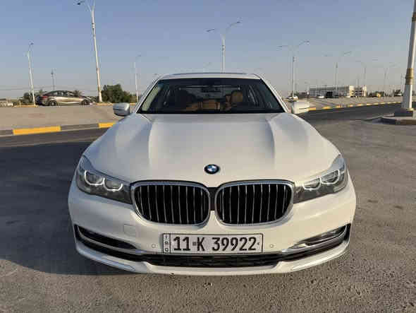 BMW 740 IL 2019 
بي ام دبليو موديل 2019 740 il باب طويلة
مواصفات خليجي وكالة شركة العروش 
~~~~~~~~~~~~~~~~~~~
◽️محرك V6 سته سلندر تيربو 
🔹گير و محرك بشرط وضع الشركة 
بدون صوت بدون صرف و بدون خلل شرط فحص
🔹ماشية 111 الف حقيقي

◽️بيها ( بس بارد شبر اسفل مراية السايق الجانبية ) بدون دواخل بدون أيرباگ

◽️مواصفات
( بصمة - فتحة سقف - شاشة - ماوس - كشنات جلد - كشن و ستيرن خزن وكهرباء - مراية شفط - لايت ليد - كاميرا خلفية - حساس امامي - حساس خلفي - جامات حماية اليد - دبلات جوبلس هوائي - تحجم ارتفاع وانخفاض السيارة - ابل كار بلي - اربع وضعيات قيادة - بردة خلفية بلاد - باب طويلة - باب جنطة كهرباء - مثبت سرعة - لمتر سرعة )

سياره حيل نظيفه كلشي علي بلاد لوك
بسمي السنويه بشرط تحويل ثاني يوم 

◽️نظافه 97٪؜ , كامل سيرفس بدون نقص و بدون مصرف سياره اي نقص مابيها ، تخم تاير دنلوب ياباني 

صيانة السيارة فقط عند الوكالة واحيانا عند منتظر اوتو 

رقم السيارة بغداد ، الرقم الإنكليزي الجديد
انا المالك /تحويل ثاني يوم 
مكان السيارة / المثنى - السماوة

السعر : 395 وبيها مجال بسيط
اتصال فقط : ***********
