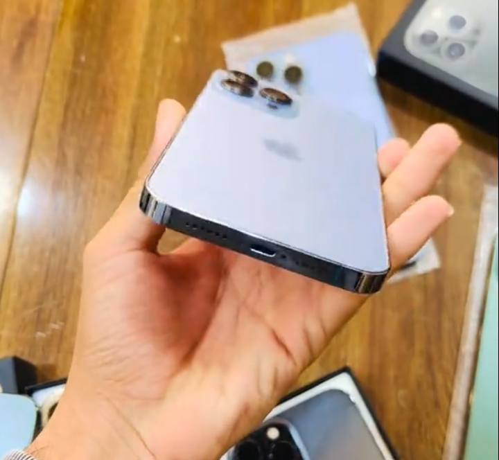 13برو ماكس
سعره 325 الف 
تريد تعرف شبيه اقره وتفهم
شرق اوسط ماستر عربي
ذاكره 256 بطاريه 92
فقط هاي السواد الي صاير بل زاويه 
بي كرت ضمان 8 اشهر 
وابد ماتمشي صارله 7 اشهر عل نفس حاله
قراضه كامل ويا شاحنته وكارتونته
توصيل موجود
حجز واتساب فقط


**إذا كنت صاحب هذا الإعلان وتريد حذفه لأي سبب، رجاءا أرسل رسالة إلى الدعم الفني**