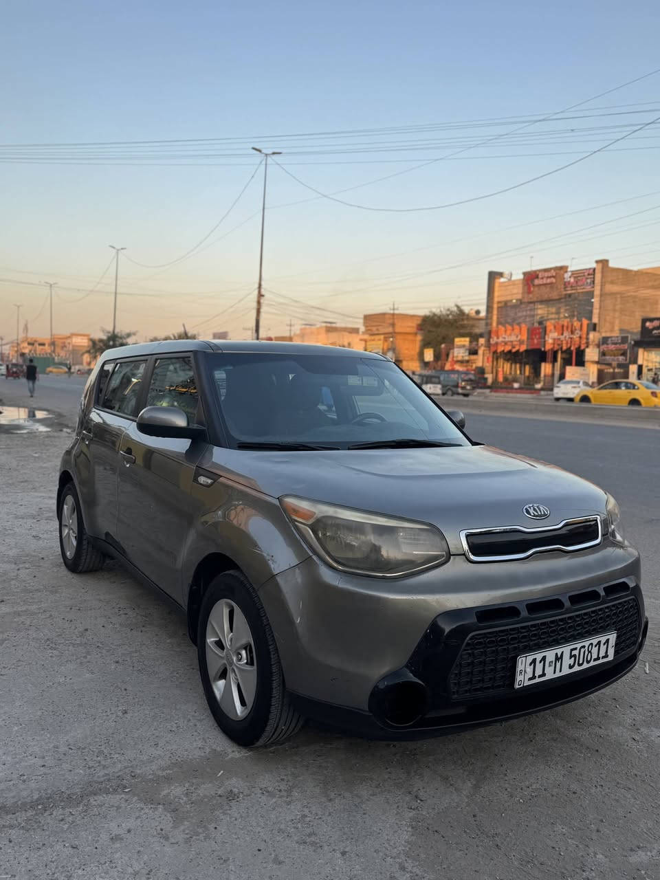 السلام عليكم
من رخصة ادمن المحترم

سيارة للبيع ( كيا صول ) موديل 2014

ضرر سيارة ( فقط جاملغ +بارد چاملغ امامي وخلفي بدون صبغ ) 
خم تايرات جدي
ماشية ( 80) الف
سنوية جديدة لحد 2027
رقم بغداد
بشرط غرامة وتحويل 
مكان ( بلديات)
للأتصال *********** واتساب فقط
سعر ( 95 ) وبيها مجال
