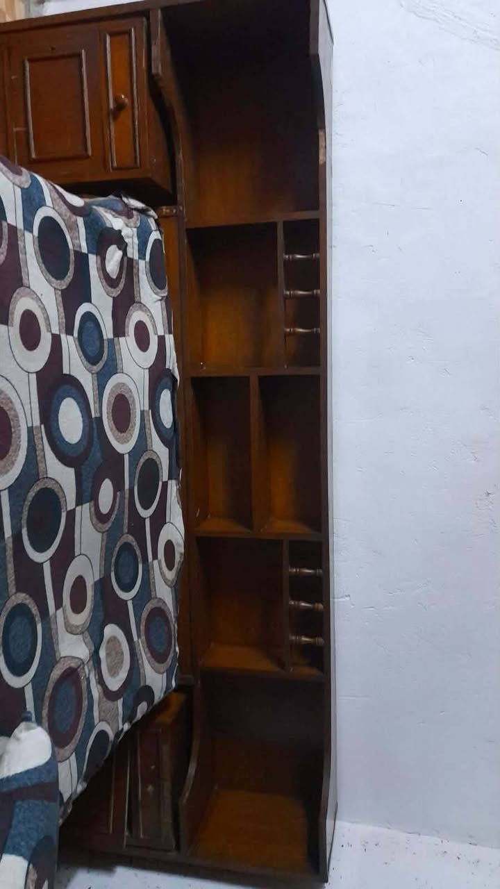 سلام عليكم عندي هاي غرفه اللبيع
السعر 350الف بيها مجال 
عنون الطارميه مقابيل الجسر الطارميه


**إذا كنت صاحب هذا الإعلان وتريد حذفه لأي سبب، رجاءا أرسل رسالة إلى الدعم الفني**