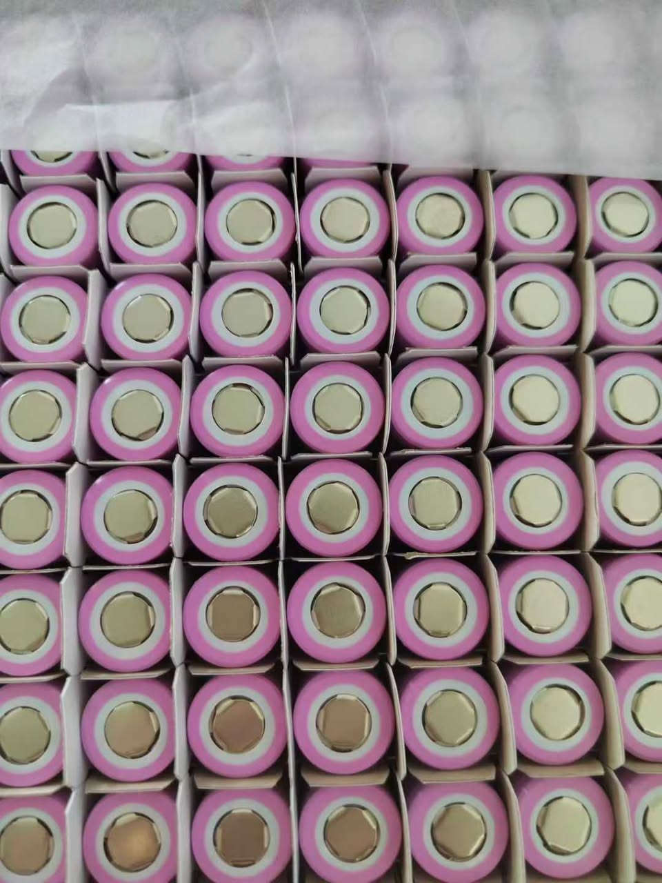 The EVE INR18650/30P 3.6V 3000mAh 10C Lithium ion battery cell 3000mah Li-ion battery electric motorcycles,electric bikes,electric tricycles,power tools,electric bicycles, electric drills,lawnmower batteries,etc.
The company is a leading battery supplier specializing in high quality battery solutions.our product range includes lithium ion battery,Lithium iron phosphate battery,Lifepo4,Sodium-ion batteries and nickel-metal hydride batteries,catering to various industries such as consumer electronics,power tools,Energy storage equipment,solar lighting,Electric tricycle,electric bike,Laptops,solar power,electric vehicles,photovoltaic energy storage,and renewable energy.


**إذا كنت صاحب هذا الإعلان وتريد حذفه لأي سبب، رجاءا أرسل رسالة إلى الدعم الفني**