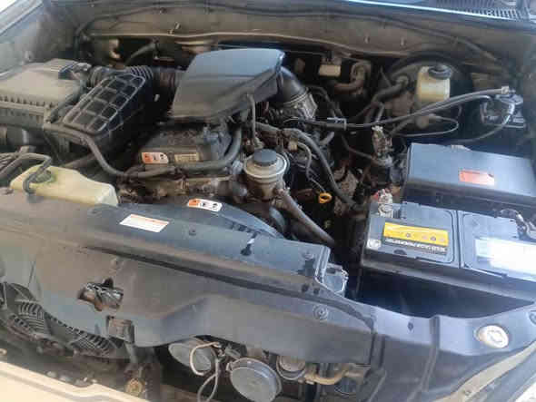 السلام عليكم برادو 2008بغداد رقم جديد بسمي محرك 2700تخم تاير صدر جديد تبريد جاهز 7راكب بيه جاملغ امامي صبغ فقط السعر 133بيه مجال التصال *********** السكن بغداد
