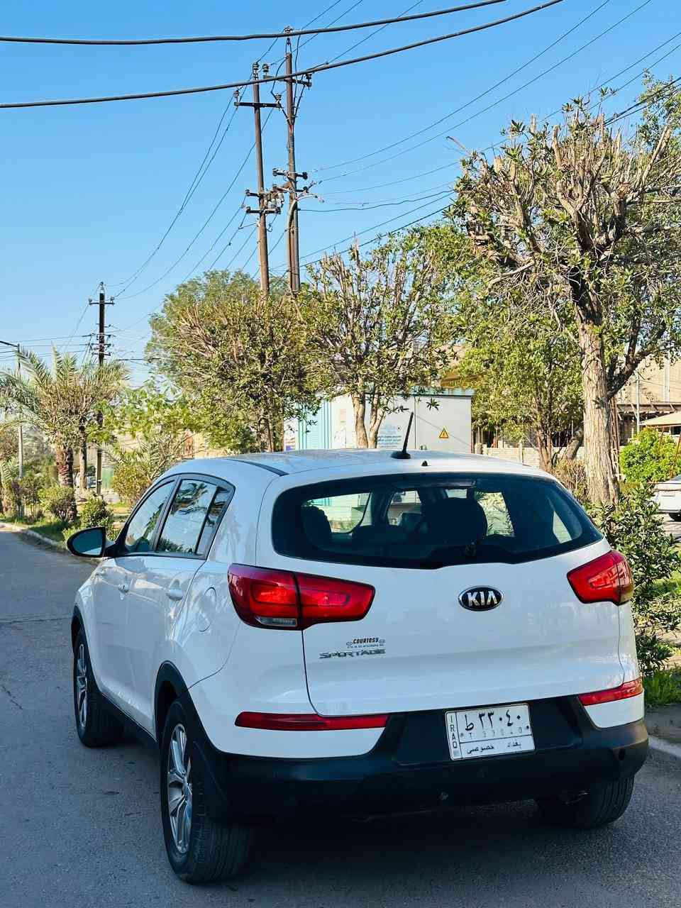 سبورتج موديل 2016 السعر 124 فقط صبغ جاملغ ونص باب البقيه كفااله بدون دواخل
التصال ***********
مواصفات 
الد زنون 
قطعتين تبريت 
فوال تحكمات ستيرن 
مانع نزلاق
نضام ايكو 
حساسات ماميه خلفيه
مكان بغداد السعر 124 التصال ***********
