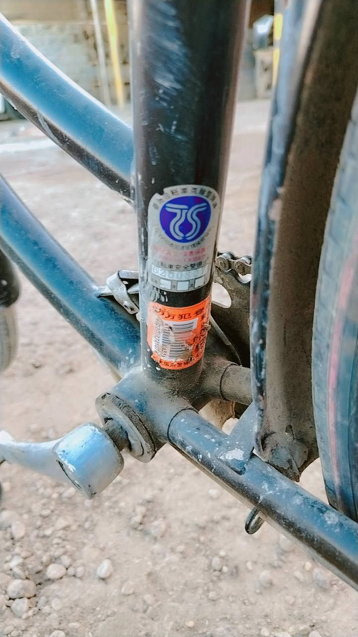 بايسكل حجم 27 بي كم  ملاحاضه  مكان بغداد الدوره سعره 65 اوبي مجال


**إذا كنت صاحب هذا الإعلان وتريد حذفه لأي سبب، رجاءا أرسل رسالة إلى الدعم الفني**