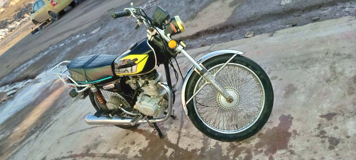 السلام عليكم ماطور تايكر موديل 2020 محدث 23 محرك شرط ما مفتوح وايرمانيه كلها شغالهك منافيس موجود الاصلي موطور جاهز ما يعوزوا ربع السعر 475 بمجال بسيط ***********
