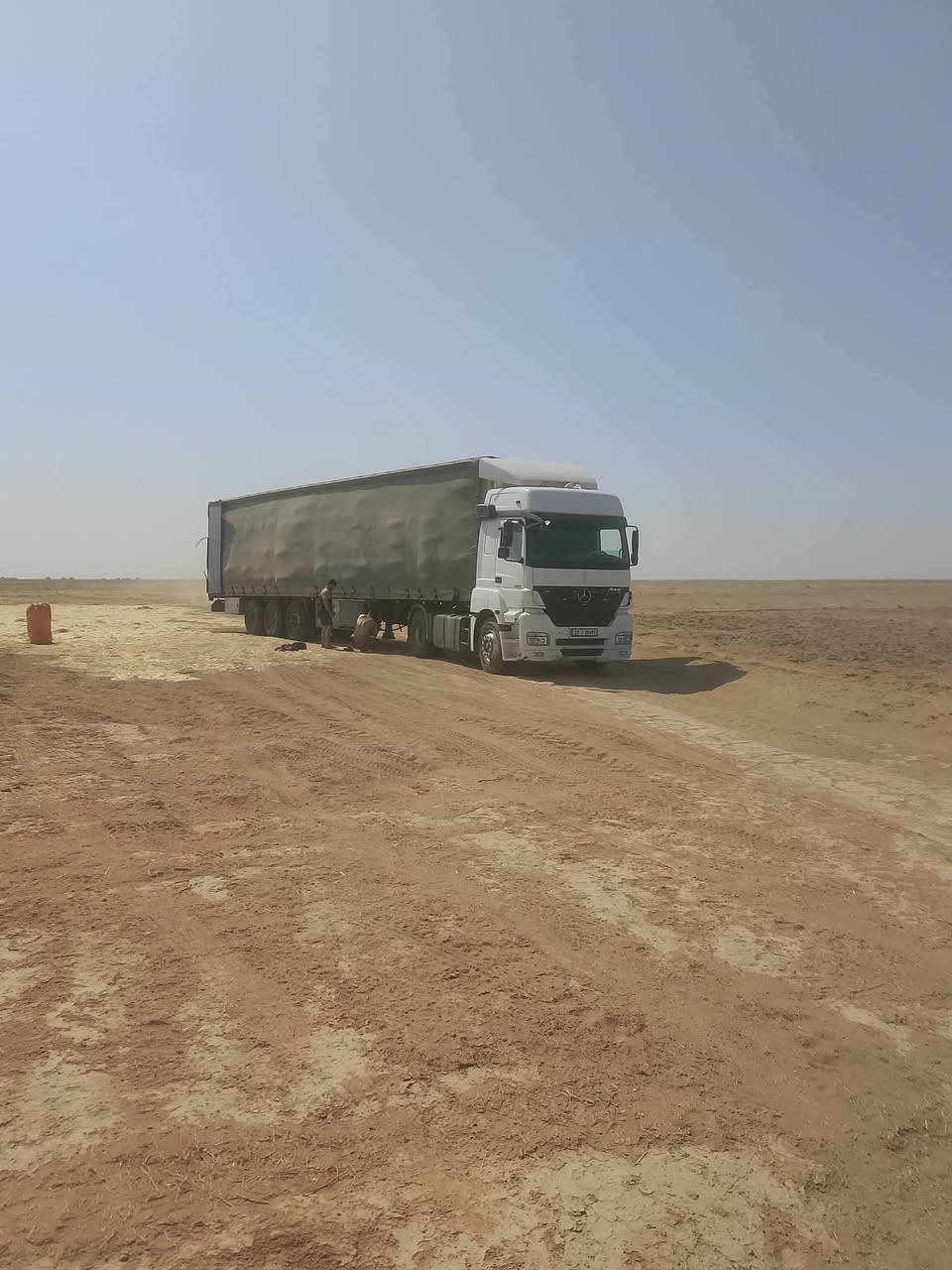 للبيع اكسور 2005 حجم 43كير كهربائي
سنويه رقم جديد تخم تاير 
***********
