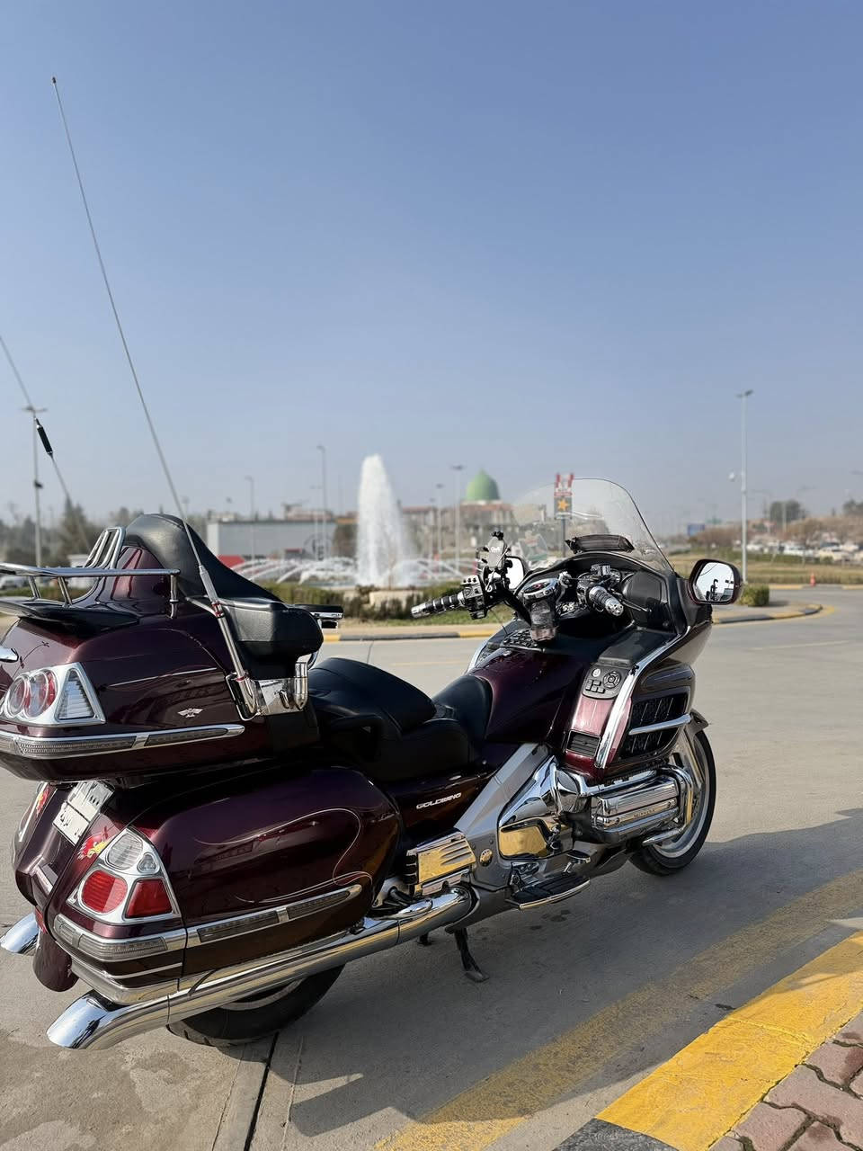 السلام عليكم ورحمه الله
دراجه كولدن ونك موديل 2008 مكاني بغداد 
◼️فوك المديل شاشه جبيره 
◼️ماشيه الدراجه ٦٩ الف 
◼️بدون حادث فقط المرايه الجانبيه صبغ فقط
◼️بدون رقم الدراجه 
◼️كفاله عامه من البجم للبجم 
◼️السعر 83 💲 
◼️رقمي ***********
