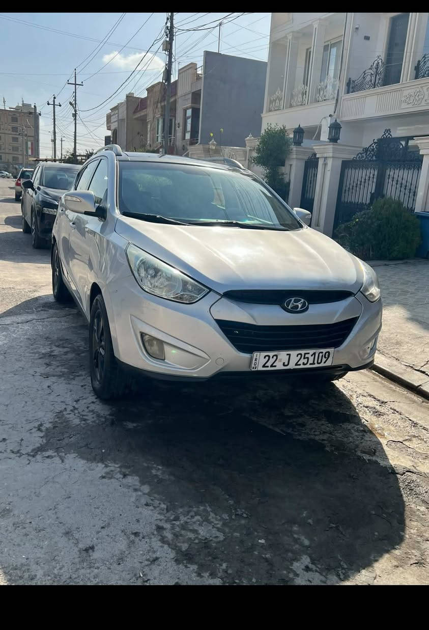 سلام عليكم
هوندا توكسون موديل ٢٠١١پانوراما 
يةك پةلةي جاملغ دواوةي بوياغ بي ژووري 
گير وة مةكينةي نةكرايتةوة بةشةرت 
بةناوي خؤمة سةنةوي و هةزة بةرادي رةقةمي هةمووي نوي 
نرخي ١٣٤$
تحويل غرامة وةكالة بةشةرت شوين هةولير 
رةقةم موبايل ***********
