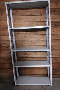 رف حديد • ٤ خانات • كركوك