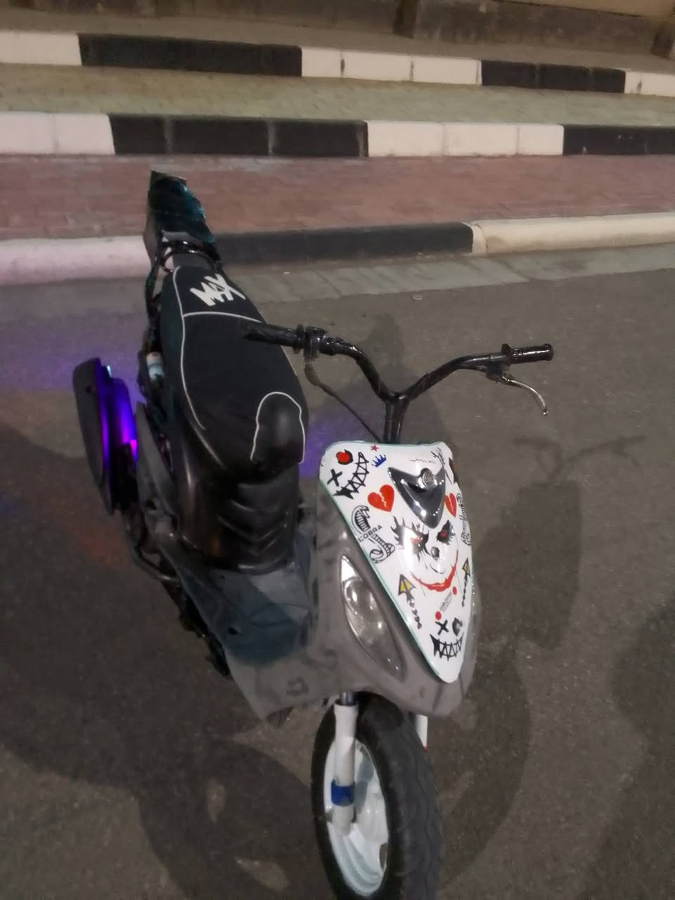 السلام عليكم دراجه ماكس منغولي للبيع الدراجه حلوه الله شاهد شلعته حلوه ب425وبيه مجال  للشراي مكاني كربلاء الحولي 100رقمي ***********
