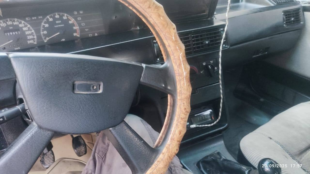 فيات موديل 91 كابون بانزين بيها شرط الوكاله والتحويل رقمها فحص محرك بي نفخ كير عادي شرط جامات كهرب سعرها 15 بيها مجال مكاني موصل استفسار خاص او ***********
