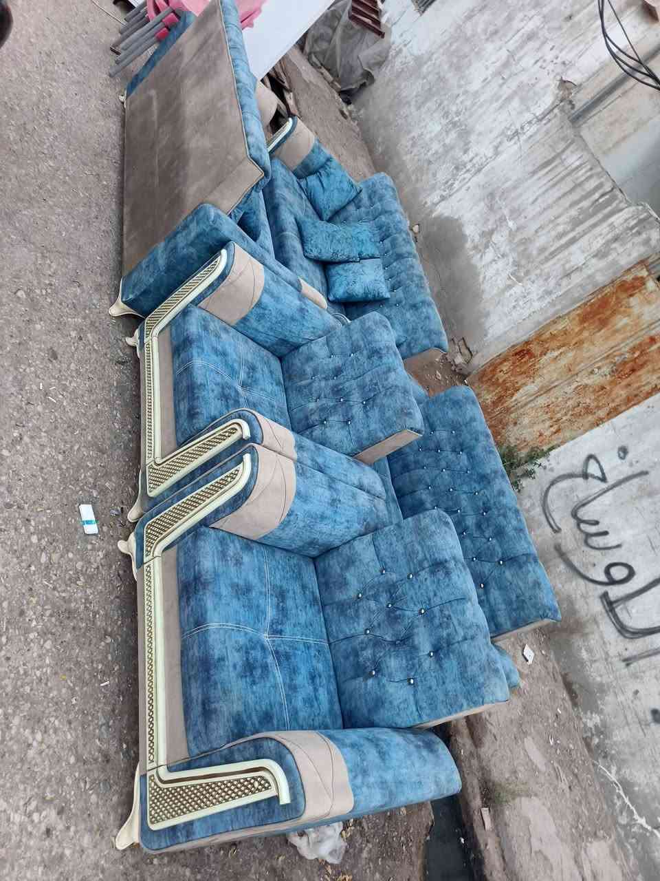 السلام عليكم
تخم ٥ قطع نضيف سعره ٣٢٥ او بي مجال او سنك مرمر نضيف جدا سعره ٢٢٥ مكاني كوت ***********
