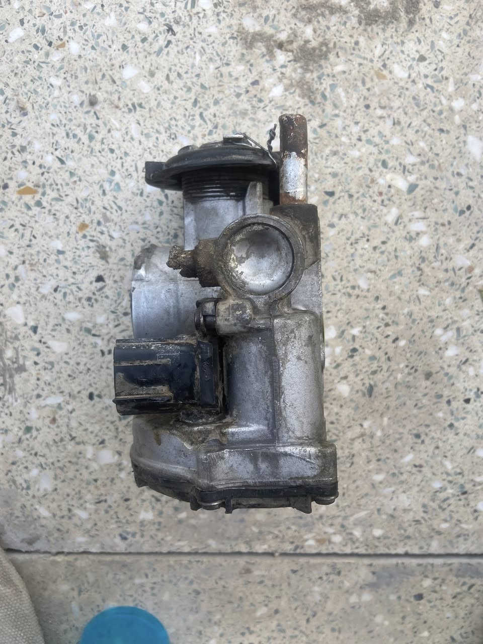 جويتر كهربائي دايو نوبرا  موديل 2000  تفصيخ اصلي ضمان  الفحص والتشغيل بسعر مناسب جداً 

العنوان : النجف 
الاتصال ***********
