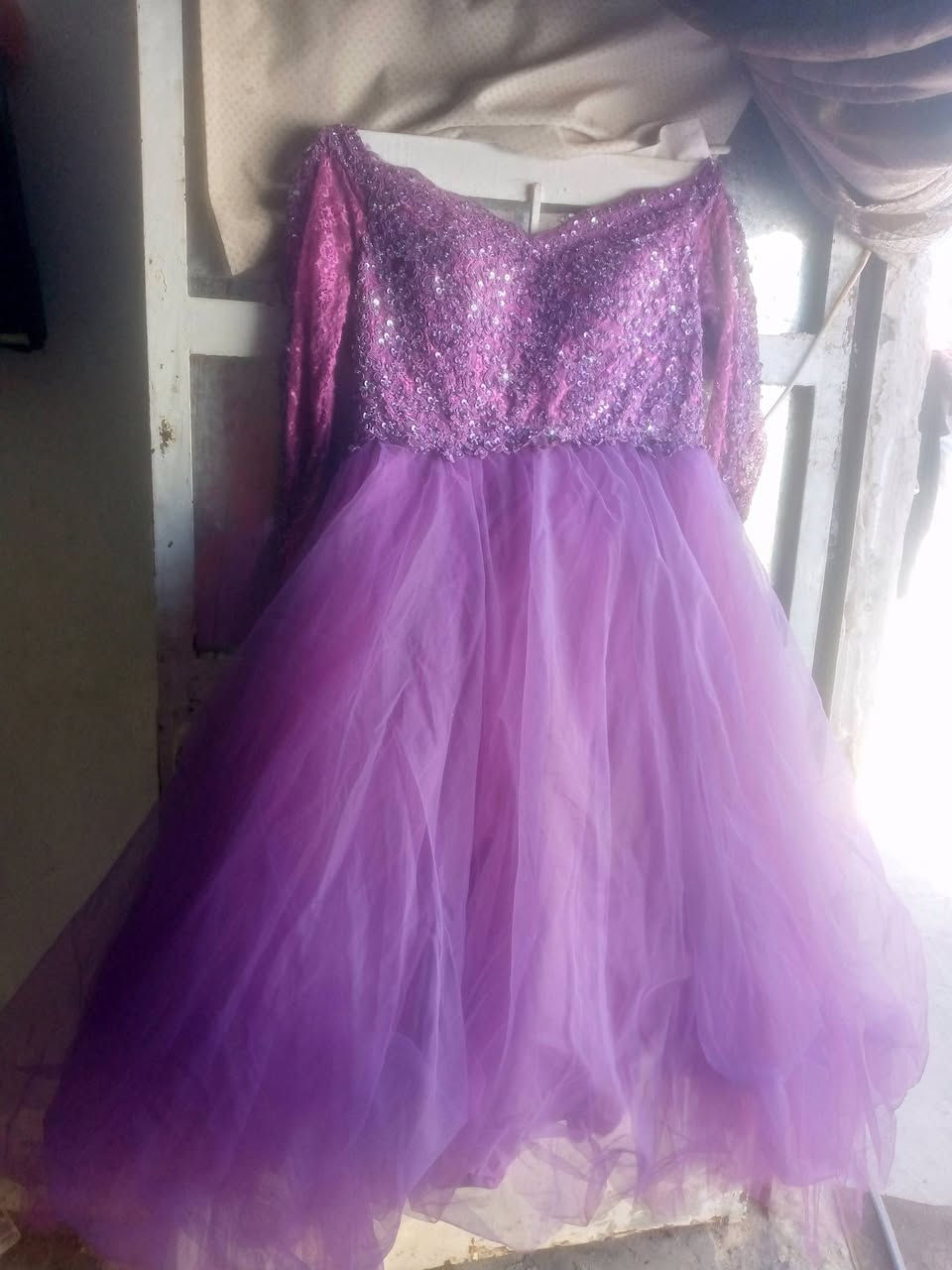 بدله للبيع سعرها 10,وبيها  مجال


**إذا كنت صاحب هذا الإعلان وتريد حذفه لأي سبب، رجاءا أرسل رسالة إلى الدعم الفني**