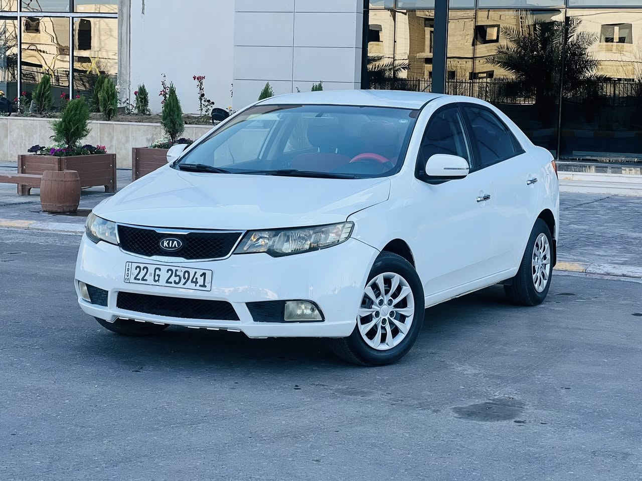 كيا سيراتو موديل 2012 خليجي
رقم أربيل دولي جديد شرط التحويل والغرامات 
السيارة محرك وكير شرط 
محرك 1600 دوش شرط لا تبخير ولا تنقيص 
كير شرط 
تبريد ثلج شرط 
صدر امامي وخلفي جديد 
تخم تايرات جدد 
تحكم استيرن كهربائي 
تحكم امري كهربائي 
امري شفط 
اشاير بالمري 
شفتات استيرن 
السيارة جديدة داخل وخارج وترايها زيرو 
السيارة بيها صبغ قطعتين وشبر بقبق الصندوق 
السيارة بسعر مناسب جدا 92 وبيها مجال للشراي 
العنوان صلاح الدين تكريت 
للتواصل ***********
