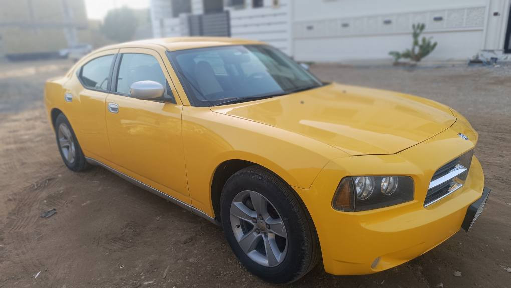 سياره جارجر للبيع موديل ٢٠٠٨ 
راعيه بالكوت يريد مداور 
السياره معمرها قبل فتره يعني قطره خياس ما بيها مكينه كير خير من الله 
نقص غاز تبريد فقط 
كوت الخاجيه 
للاستفسار 
*********** دهل اوران, واسط
