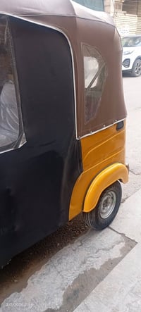 تكتك 21 شهر 11 سنويه جديده تكتك نظيفه وخير من الله 07724462917