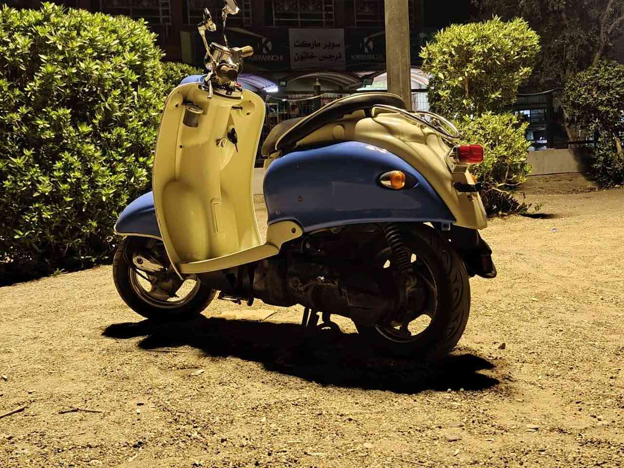 عبدالحليم. نضيفه سرعه 60 مامفوتحه بس مصبوغه جماليه كهربائيات كامله دراجه نضيفه سعر 400 وبيها مجال العنوان بغداد الدوره ابو دشير ارقم ***********
