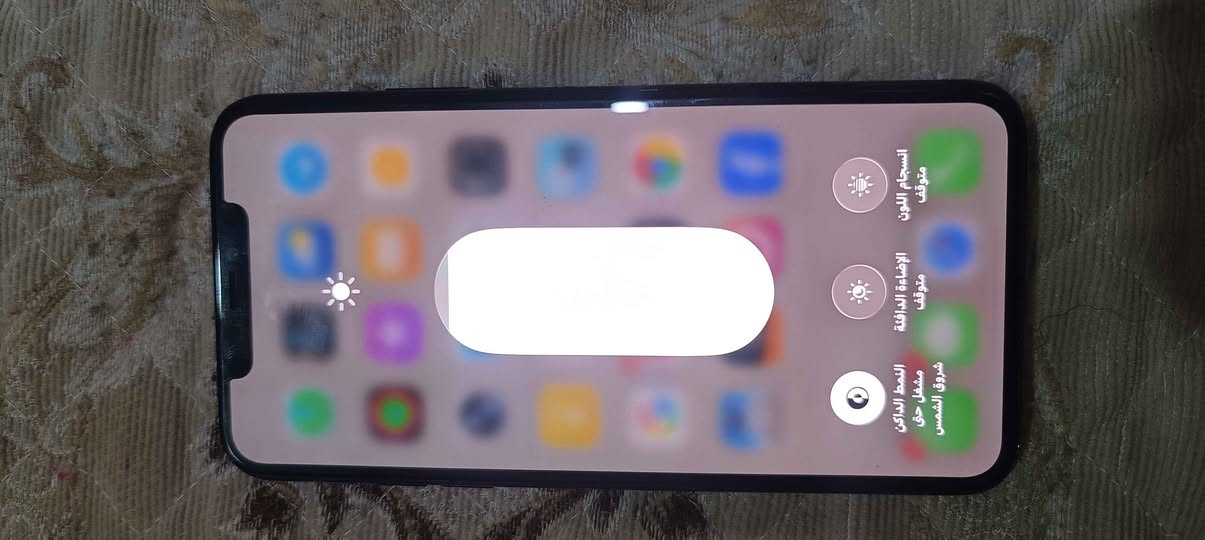 ايفون 11برو ماكس نظيف كلة شغال فقط السيم مايقرة حدثتة وكف السعر200الف عنوان بغداد الحبيبية *********** بغداد, العراق
