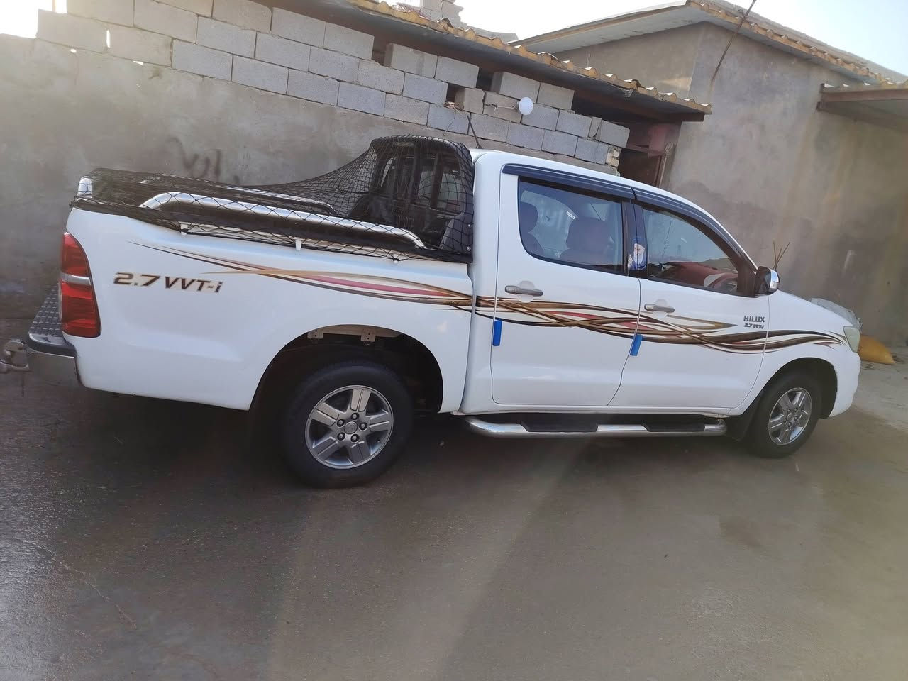 سلام عليكم سياره للبيع مديل 2015 شاصي19كويتي كير وتماتيك كير محرك بل جيس حداده جديده رقم بصره سنويه جديده بسمي رقم الهاتف ***********
