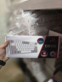 توفر اكسسواروات جملة مفرد اسعار تنافسية جدا الى اصحاب المكاتب والبيجات...