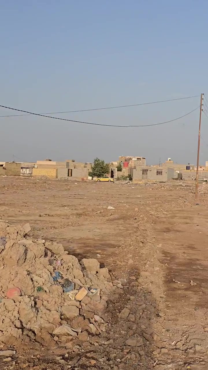 سلام عليكم
يوجد لدينا قطع اراضي زراعي خلف مدرسة صفي الدين مساحة كل قطعه 200 متر 
للأستفسار. ***********
