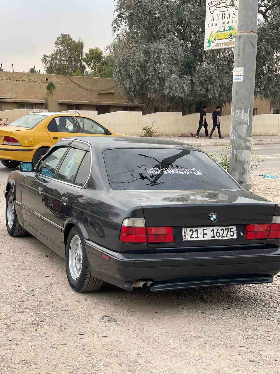 موديل 1990
تبريد 
سلايت 
جام كهرباء 
abs
بجم عريض 
لايتات عدسة 
صدر امامي خلفي جديد 
ويل خلية وتايرات جديد 
باتري جديد 
ضربة جاملغ خلفي بدون شاصي بدون داخل 
رقم سليمانية دولي وسنوية ماساقطة تحويل ثاني يوم 
السعر 65
***********      525ai كير عادي بلاد
