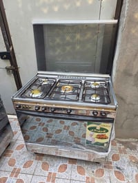 طباخات • ٥ عيون • توصيل مجاني