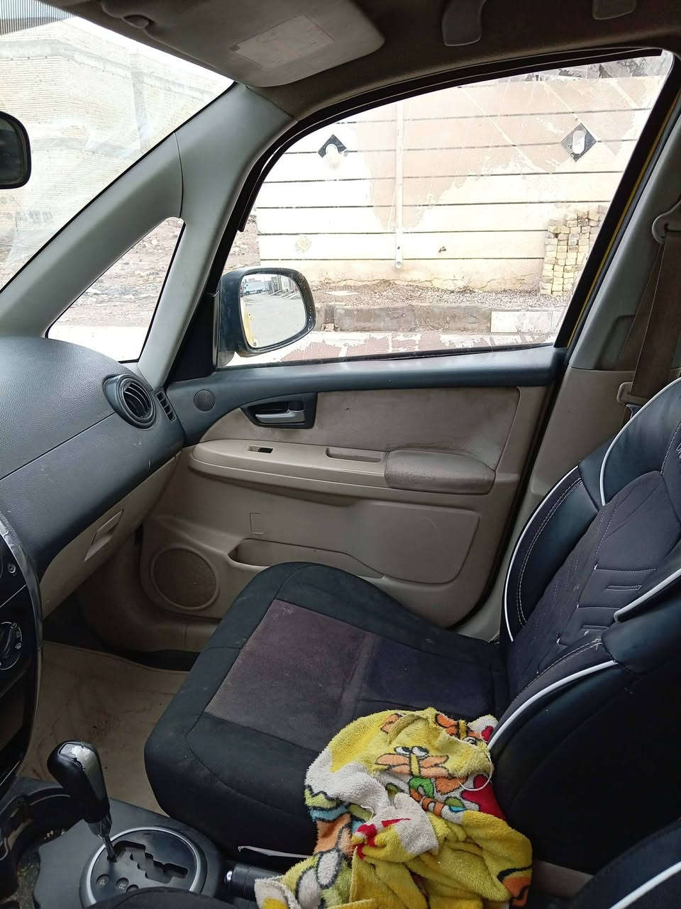 سازوكي ياباني
SX4
2011
مكينه ١٦٠٠ 
كير ٥ سرعات 
كهربائيات كلها بلاد وشغالات 
كيجات شغاله كلهن 
تبريد 
تدفئه 
سيدي اواكس راديو + دمام 
سيارة عمليه ومعروفه شكد قويه 
ياباني  
كلشي بيها شغال 
دبل سويج ريمونت ترحيب 
تحكم استيرن 
ترايك ١٦٠ 
كشافات عالي ناصي سكن 
دبل اشارة اصطاب لايت 
سايد ابيرك 
كلوب جنطه 
سنويه 2025
تحويل مباشر 
رقم ميسان 
بيها تبديل جاملغ الأمامي 
وباب الخلفي الأيسر صبغ 
مكاني ميسان مركز المدينه ابو شطيب
الاستفسار أكثر تواصل على خاص


**إذا كنت صاحب هذا الإعلان وتريد حذفه لأي سبب، رجاءا أرسل رسالة إلى الدعم الفني**